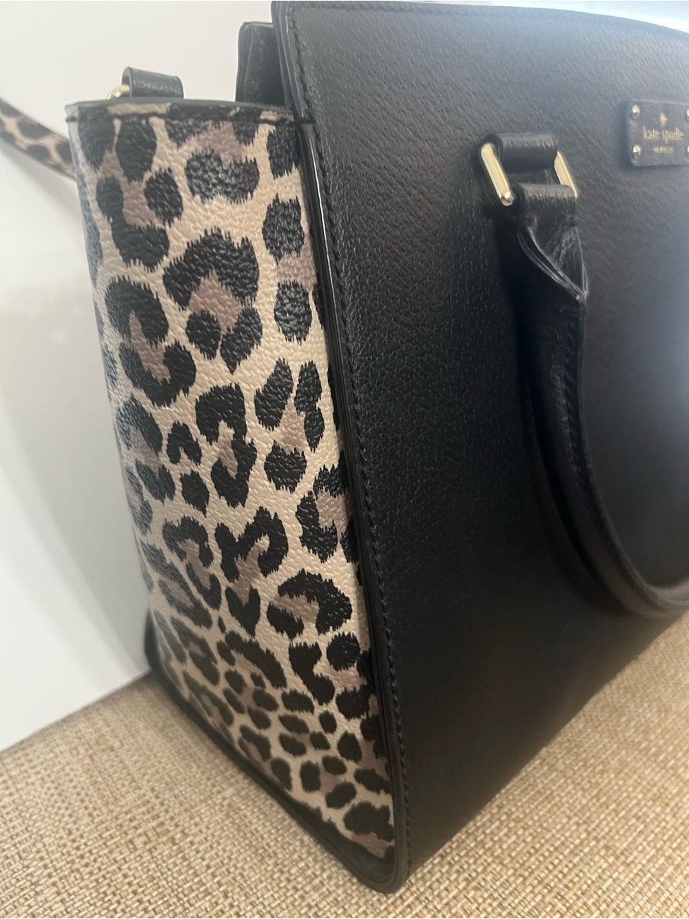 Kate Spade leather handbag with Leopard accents. - Picture 4 of 6